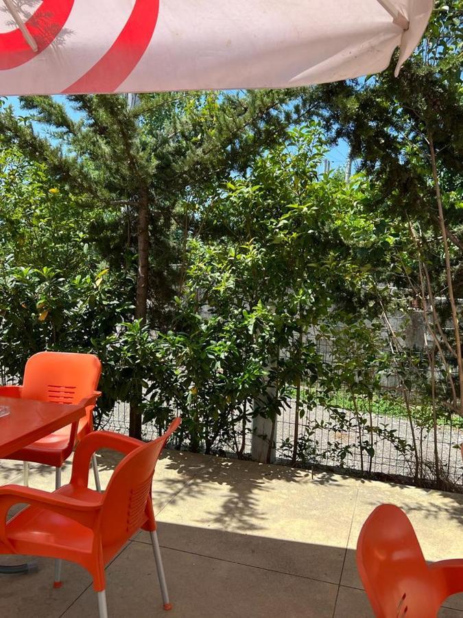 Guest House Andersoni Dhoma Plazhi Andersoni Shen Ded Gjoni 外观 照片