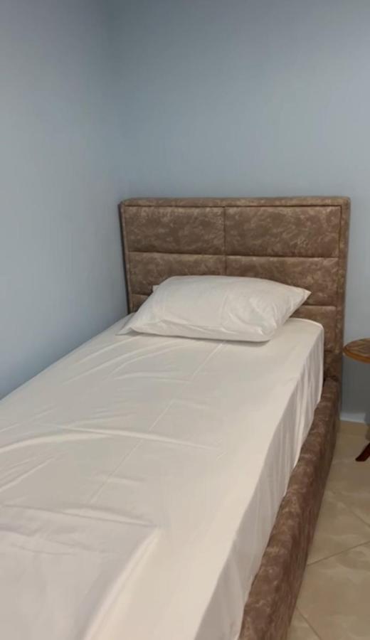 Guest House Andersoni Dhoma Plazhi Andersoni Shen Ded Gjoni 外观 照片
