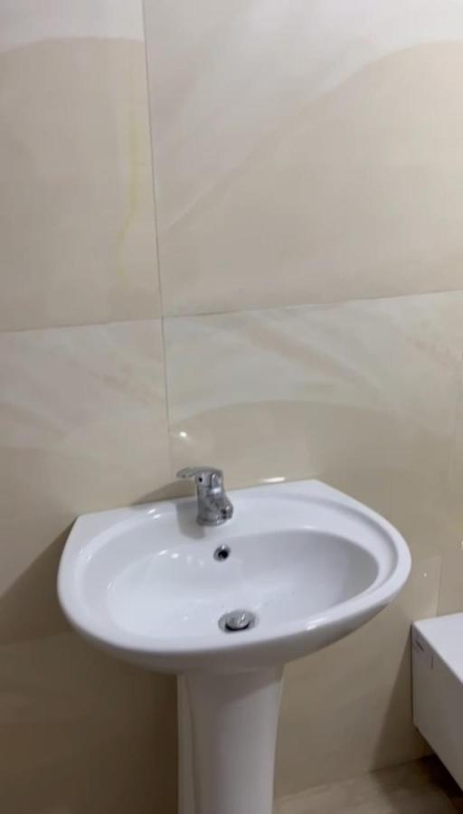 Guest House Andersoni Dhoma Plazhi Andersoni Shen Ded Gjoni 外观 照片